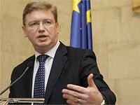 Фюле недвусмысленно намекнул, что если мы все еще хотим в Европу, нардепам не мешало бы хоть немного поработать